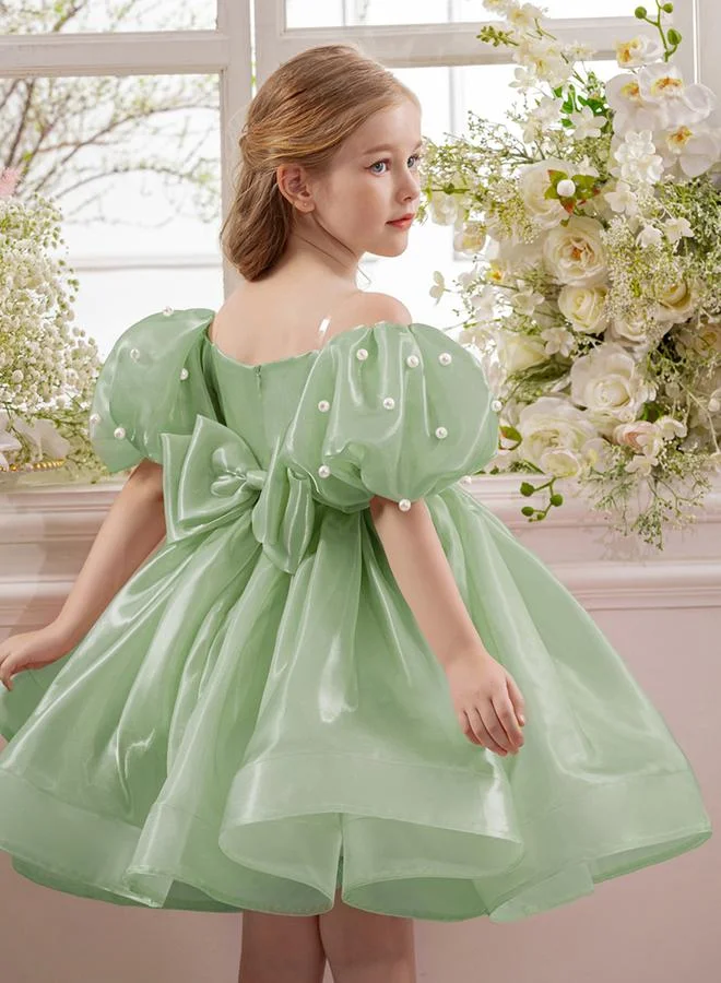 تايك تو فستان أخضر مزين بلؤلؤ صناعي وأكمام منفوخة